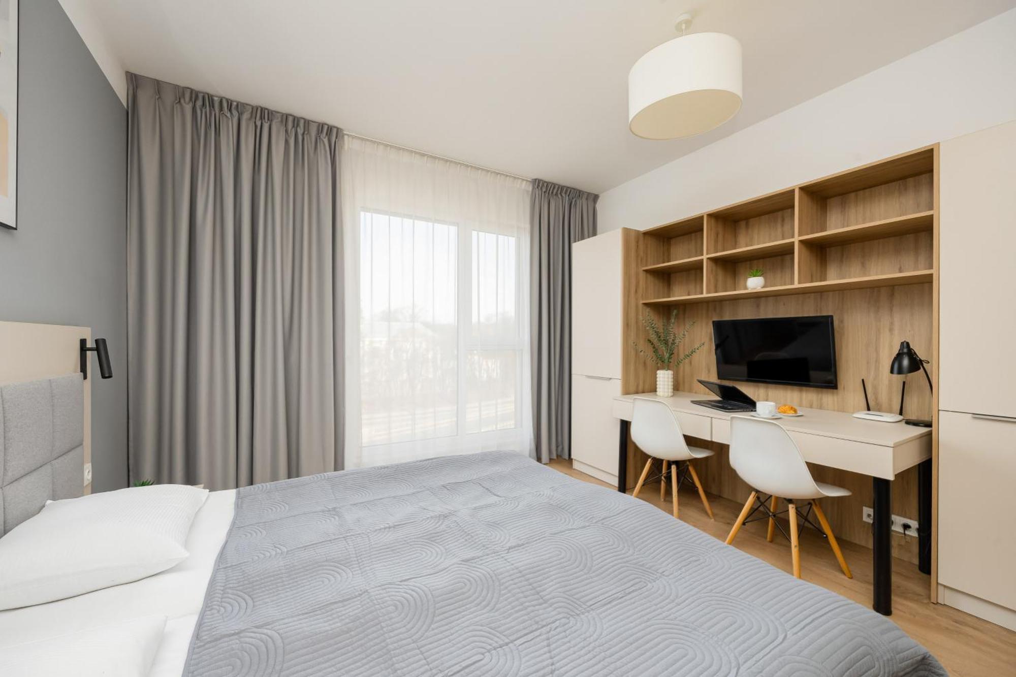 Business Wolska By Renters Lägenhet